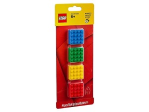 853915 Magnesy z klockiem 4x4
