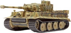 TAMIYA 32603 German Heavy Tank Tiger I Early Production 1/48