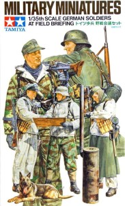 TAMIYA 35212 German Soldiers Field Briefing 1/35
