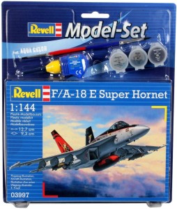 Revell 63997 F/A-18E Super Hornet SET 1/144